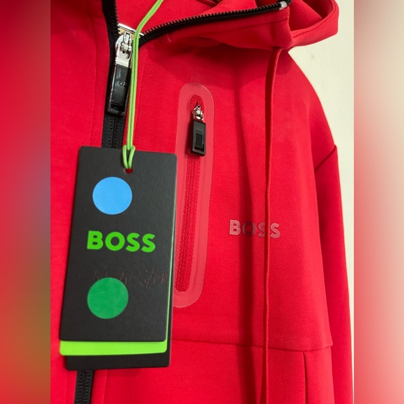 Red Hugo Boss men’s zip-up hoodie - Picture 4 of 5